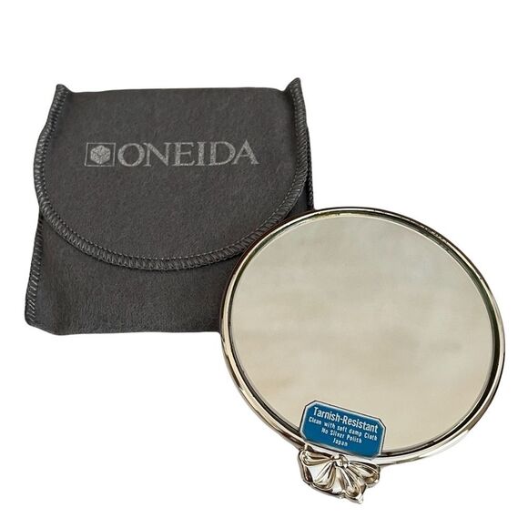 Oneida Silverplate Tarnish Resistant Ropes & Bows Pocket Mirror With Bag - Picture 1 of 7